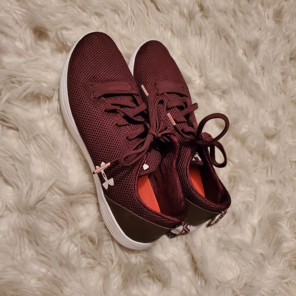 Under Armour running shoes 7.5